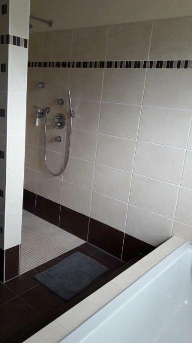 Bella Villa ترابن ترارباخ المظهر الخارجي الصورة
